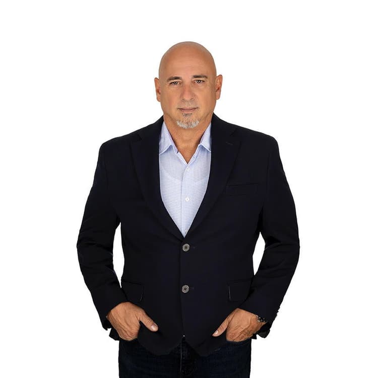photo of agent, Richard Sanchez